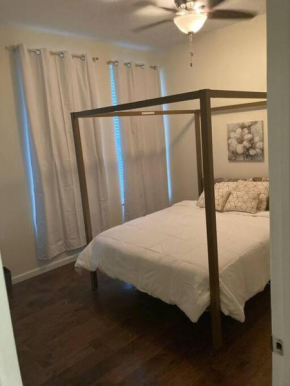 2-Bedrm Apt- Book 3 nights and get 1 free
